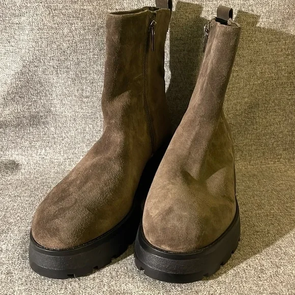 Vince Camuto Neframes Booties. NWT - Picture 3 of 7